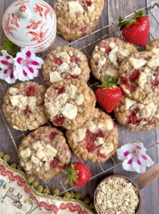 Strawberry Oatmeal Cookies by Brownie Mischief