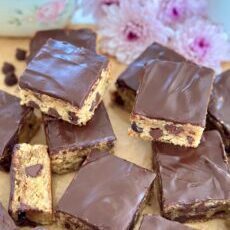 Peanut Butter Chocolate Chip Bars by Mari Vasseur