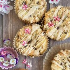 Chocolate Chip Crumb Cake by Brownie Mischief