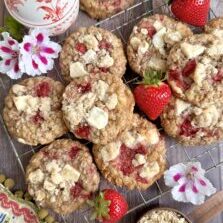 Strawberry Oatmeal Cookies by Brownie Mischief